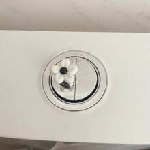 1 pièce bouton de chasse d'eau de toilette avec un design de fleur, convient pour la manucure dans la salle de bain, ouvre-couvercle de toilette universel