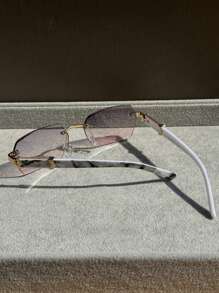 1pc Frameless Rectangular Fashion Glasses, Retro Style Suitable For Outdoor & Travel Use For Summer Beach Vacation,Outdoor,Travel Back To School Fashionable Preppy School Look - Gray Pink - View 4