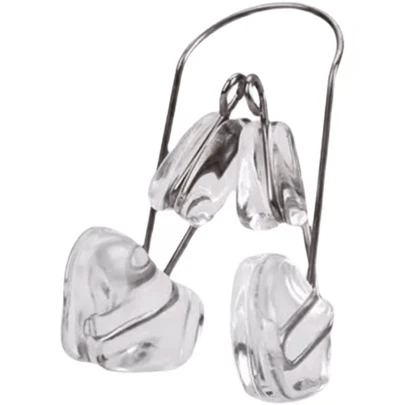 1个/2个/3个/4个/5个装透明双头鼻夹，双头设计可牢固夹住鼻孔，防止游泳或浮潜时进水（防溺水），采用柔软透明材料制成（防过敏，亲肤）。