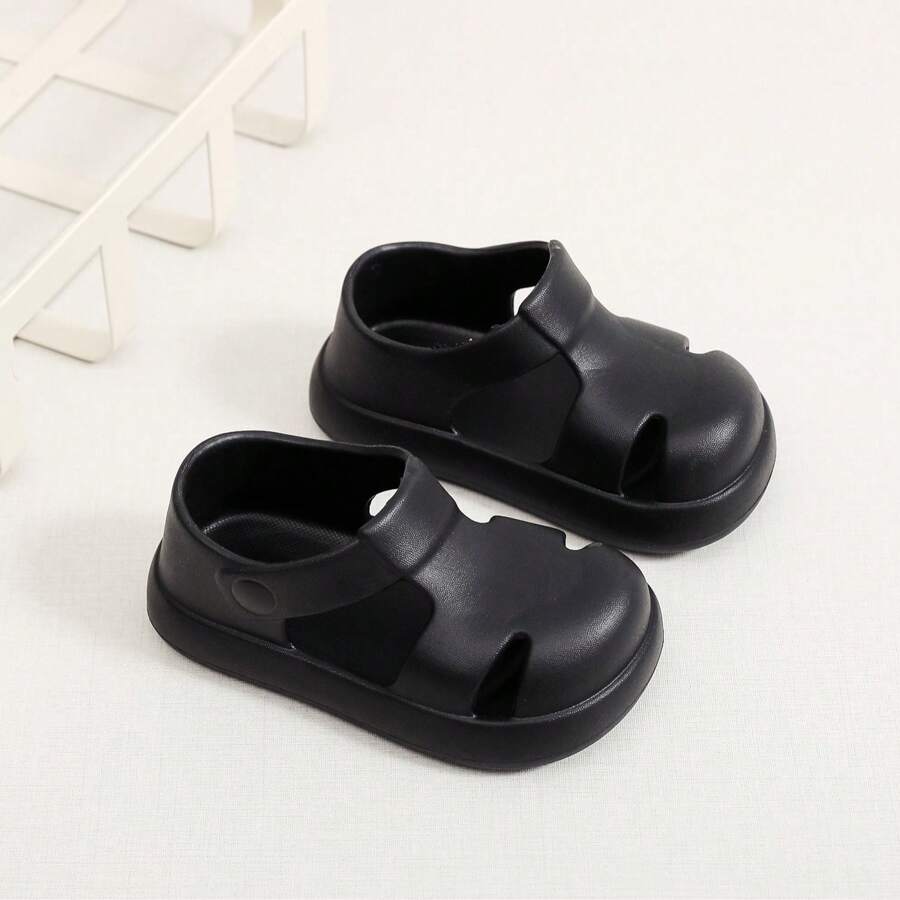 Lightweight & Comfortable Kids' Summer Breathable Slip-On Sandals - Black - View 1