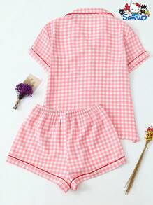 2 件套 Sanrio Hello Kitty 口袋刺绣格子印花翻领短袖纽扣上衣和蝴蝶结短裤睡衣套装女士适合春夏季居家使用 - 粉色 - 查看 2