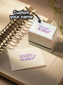 Ștampilă personalizată cu autocerneală și nume - Ștampilă personalizată de birou/afaceri pentru documente, corespondență, apreciere profesori, utilizare HR, cadou unic pentru șef, colegi, profesori, antreprenori, Ziua Îndrăgostiților, Ziua Mamei, Ziua Tatălui, zile de naștere, aniversări, absolvire, cadou pentru ea/el, articole esențiale pentru întreprinderi mici, cadou pentru Săptămâna aprecierii profesorilor, cadouri pentru evenimente corporate