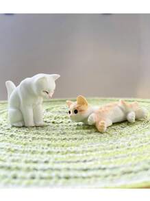 Juego de 1/2/3/5 piezas de accesorios en miniatura para casa de muñecas: muebles realistas, alfombra, gato decorativo, pintura clásica y decoración del hogar para crear una cómoda y elegante morada en miniatura. (Los productos en miniatura pueden tener pequeños defectos dentro de lo normal que no afectan el efecto general. Los compradores preocupados deben comprar con precaución.)