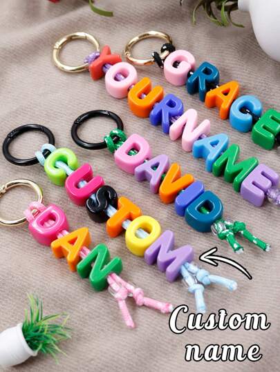 1pc Customized Multi-Color Acrylic Beaded English Letter Keychain, Customizable 1~10 Letters, Personalized Bag Charm, Custom Name Gift, Personalized Keyring(Gold/Black), Lanyard Colors: Black/Purple/Green/Blue/Pink, Customized Backpack Decoration, Urban Chill, Vintage