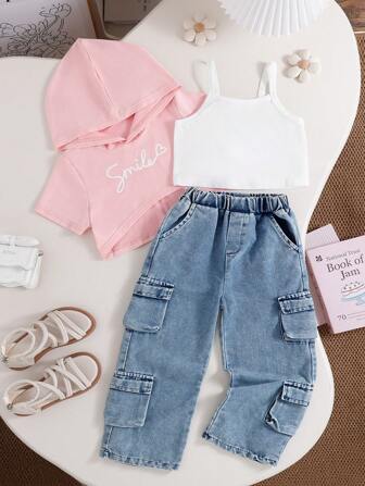女童三件套：连帽运动衫、吊带背心和时尚工装牛仔裤，适合日常、通勤、上学、户外的休闲夏季服装