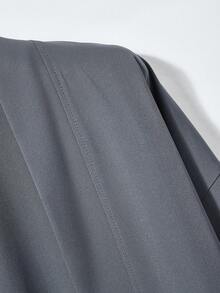 Chaqueta tipo cárdigan de longitud media de unicolor, de estilo versátil japonés. Chaqueta exterior larga de estilo Hanfu antiguo chino con solapa larga para protección solar, de estilo kimono - Gris Oscuro - Ver 6
