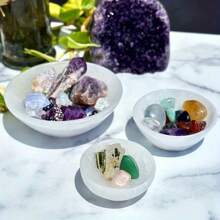 1pc Natural Selenite Charging Bowl For Home Decor, Boho Geometric Selenite Cleansing Bowl, Family Theme Decorative Stone Bowl For Halloween, Easter, Thanksgiving, Valentine'S Day - CRYSTALHOLA