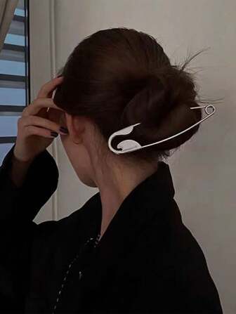 1pc Minimalist Metal Hair Clip, Women's Fashion Occipital Hair Clip, Large Party Carnival Hair Claw Hair Accessory, Hair Clip, Hair Pin, Hair Barrette, Suitable For Autumn/Winter, Holiday Costume