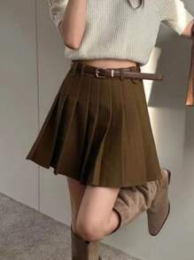 "Pleated Skirt. Classic And Super Versatile. Has Lining At The Bottom." - Marrón Mocha - Ver 1