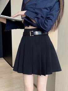 "Pleated Skirt. Classic And Super Versatile. Has Lining At The Bottom." - 黑色 - 查看 2