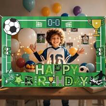 1 件足球生日主题镂空相框，涤纶材质，适合室内/室外、生日主题派对装饰和照片道具