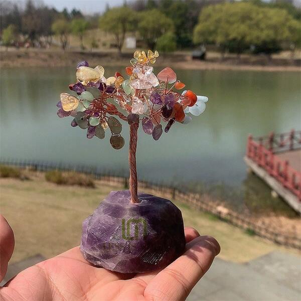 1 pieza Base de piedra áspera de 12-14cm de altura de amatista púrpura y jade verde, artesanía de árbol de dinero de cristal de color para decoración del hogar Feng Shui