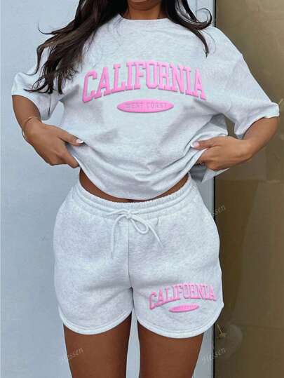 2pcs/Set Women Casual Loose Fit Printed Crew Neck Short Sleeve T-Shirt And Printed Shorts