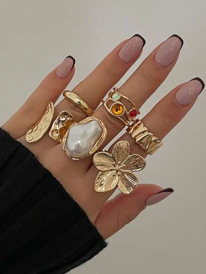 6pcs Stylish Pearl-Studded Hollow Rhinestone Asymmetrical Heart-Shaped Ring Set, Suitable For Women, Party, Gathering, Gifts For Friends