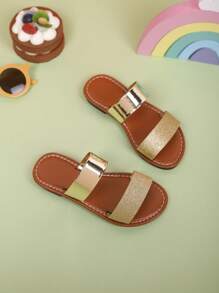 女童户外拖鞋夏季新款闪亮设计防滑时尚大方儿童平底沙滩拖鞋