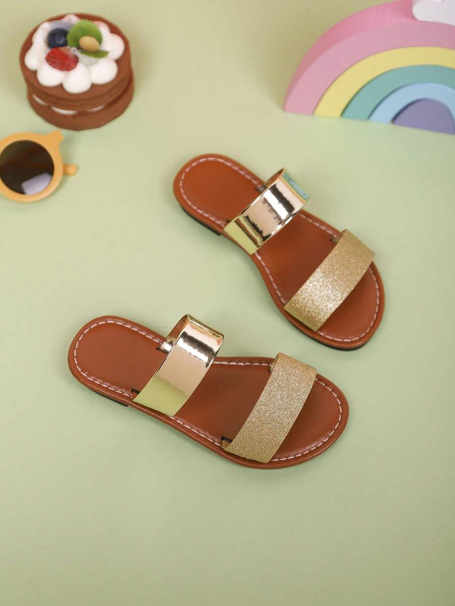 女童户外拖鞋夏季新款闪亮设计防滑时尚大方儿童平底沙滩拖鞋