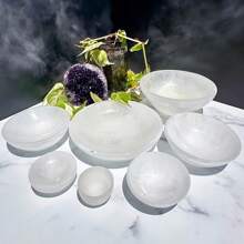 1pc Natural Selenite Charging Bowl For Home Decor, Boho Geometric Selenite Cleansing Bowl, Family Theme Decorative Stone Bowl For Halloween, Easter, Thanksgiving, Valentine'S Day - CRYSTALHOLA