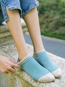 1/5 أزواج جوارب نساء رفيعة، متعددة الألوان بنمط فاكهة كرتونية شريطية مثل البطيخ والموز، ألوان متباينة جذابة، ناعمة ومريحة للاستخدام اليومي الكاجوال، جوارب خفيفة مناسبة للربيع والصيف - متعدد الألوان - مشاهدة 6