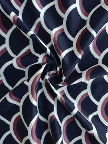 新款春夏休闲优雅度假女士长裙：藏蓝色鱼鳞印花，吊带方领A字廓形，适合度假/轻度晚宴/聚会