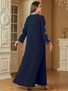 Women's Vintage Inspired Sequins Embroidered V-Neck Loose Long Arabic Style Dress, Spring/Summer, Modest Kaftan - Navy Blue - View 2