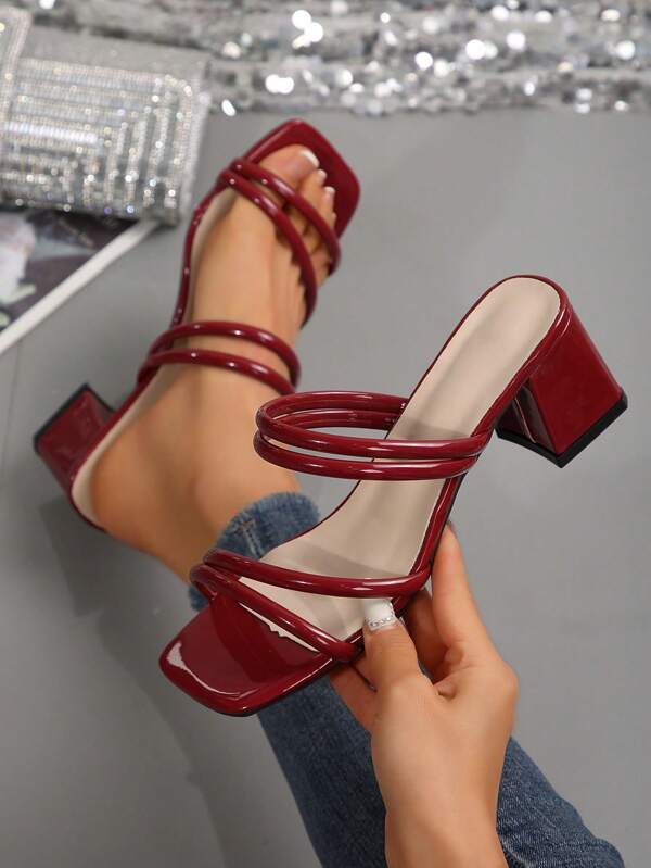 2024 Neue Sommer Französische Elegante Damen Sandalen, Sandalen mit dickem Absatz und dünnem Riemen, stilvolle Riemen High Heel Sandalen