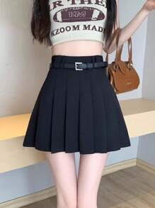 "Pleated Skirt. Classic And Super Versatile. Has Lining At The Bottom." - 黑色 - 查看 1