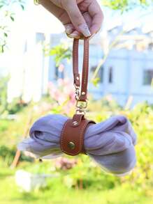 Portable Scarf Storage Clip Organizer,Stylish Faux Leather Glove Holder With Easy Install Wall-Mounted Storage For Gloves Scarves Perfect For Cycling Keychain Accessories Small Gift Travel Holiday