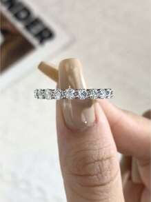 1 Stück wunderschöner und exquisiter 0,1 Karat Reihen von Strass Moissanit Verlobungsring Design in D Farbe 925er Sterling Silber für Frauen Dating Hochzeitsring Edler Schmuck Geschenk für Ehefrauen Freundinnen Jahrestag