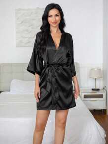 1件女士白色睡袍，适合婚礼伴娘、新娘、女友派对、新娘派对，绣花浴袍，婚礼派对户外节日派对用品，家居浴室装饰，夏季、秋季和冬季 - 黑色伴娘浴袍 - 查看 2