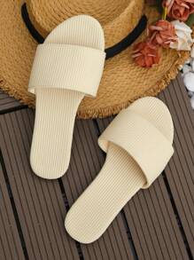 Summer Fashion Elegant Classic Outdoor Non-Slip Simple & Stylish Comfortable Beach Slippers - Beige - View 6