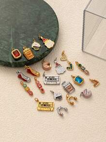 1Pc Stainless Steel Material Fashionable Daily Elements Cassette Cake Headphones Shoe Shaped Pendant, Colorful Zirconia DIY Accessories Necklace Bracelet Earring Pendant, Electroplated 18K Gold, A Gift For Wife And Mother