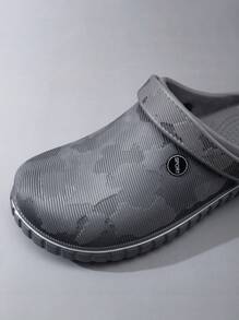 Nieuwe herenpantoffels (2025), modieuze, veelzijdige muiltjes met kaartprint en retrolook, slippers voor buiten, werk, reizen, jungle-avonturen, zachte, dikke EVA-zool met Engelse print, ademend en geperforeerd, maat 40-47, schoenen met antislipzool, slijtvast, holle ruimte, indoor gym, kantoor, chef-koksschoenen, schoenen voor buitensporten, strand, resort, feest, herensandalen voor buiten, wandelen in de Gobi-woestijn