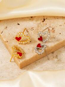 精致镂空心形锆石耳钉，时尚可爱通勤百搭耳环