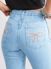 Women's Denim Pants With Embroidered Bow Light Blue Retro Mae Mid Rise Wide Straight Leg  Trouser Jeans Women's Bowknot Embroidery Jeans High Waisted Straight Leg Stretchy Y2K Ribbon Loose  Denim Pants - 藍色 - 查看 4
