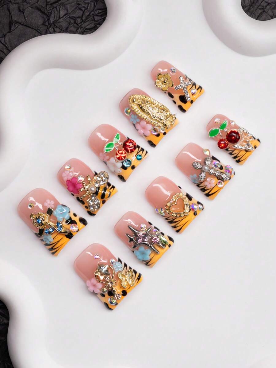 鸭嘴形美甲，手工打造，可穿戴，展现Y2K辣妹风格。裸色和黄色指甲板，搭配法式边缘，豹纹、斑马纹、金玫瑰、蜜蜂、樱桃、圣卡、心形、星星和小花元素。纯手工打造，可穿戴。无论女性还是女孩，都能佩戴闪亮的指甲板。10片/包，3种尺寸，按压式美甲用品，美甲 - 彩色 - 查看 1