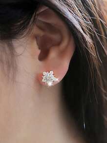 一对女童立方氧化锆花朵耳钉，适合日常佩戴、派对首饰或生日礼物 - 銀色 - 查看 2