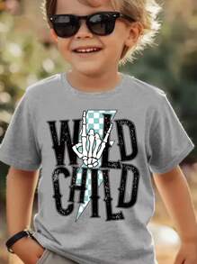 Camiseta de manga corta con cuello redondo con estampado de calavera y eslogan, informal para niños, para primavera y verano