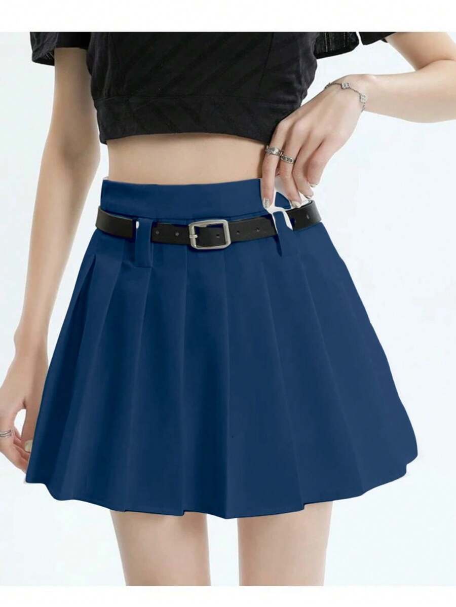 "Pleated Skirt. Classic And Super Versatile. Has Lining At The Bottom." - Azul Marino - Ver 1