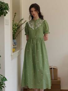 Simple Retro Fresh Green Embroidered Dress With Stand - Up Collar And Lace Peter Pan Collar - Green - View 7