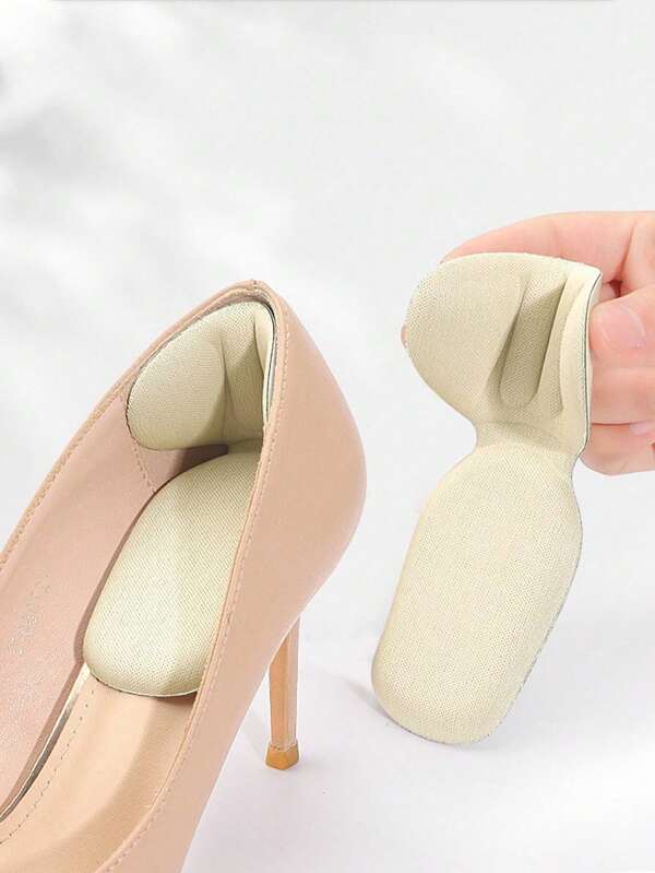 2 stuks hielkussentjes voor losse schoenen, geschikt voor mannen en vrouwen met te grote schoenen, verbetert de pasvorm en het comfort van de schoenen door de hiel te dempen, voorkomt uitglijden en blaren. Geschikt voor buiten, sport, reizen, huishouden, kantoor en school.