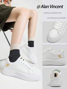 [快速发货]春季优雅唯美新款女式白色女鞋平底运动鞋玫瑰刺绣时尚舒适度假装女士鞋 - 白色 - 查看 3