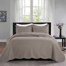 GreeneryP Homeware 3 Pcs Quilt Bedding Set Reversible Microfiber Coverlet With 2 Pillow Shams For All-Season Lightweight Design Embossed Quilt Bedspread Smooth And Skin Friendly Twin Queen King Size 87546