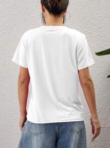 1 Stück Damen Kurzarm T-Shirt mit rundem Ausschnitt, Weiß, mit 3D Muster von Blumen und Fahrrad Motiv - Lässig Polyester Strickshirt mit regulärer Passform und geraden Ärmeln - für den Alltag - perfekt für Frühling & Sommer - ideales Geschenk für Frauen