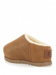 UGG PUMPED SLIDE - Chestnut - View 3