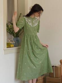Simple Retro Fresh Green Embroidered Dress With Stand - Up Collar And Lace Peter Pan Collar - Green - View 6