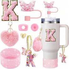 8 piezas de accesorios para taza de 40 oz y 30 oz, incluyendo tapa con pajita, tapa de silicona a prueba de derrames, funda de silicona, cadena con dije de letra, pegatina, gancho en forma de corazón, pompones con forma de corazón y bola de pelo, ideal para camping, regalo del Día de San Valentín, Día de la Madre, útiles escolares