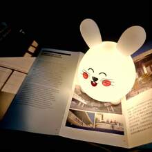 Luz nocturna con forma de ratón LED linda, hecha de material de silicona seguro, lámpara de mesita de noche para dormir, regalo de cumpleaños