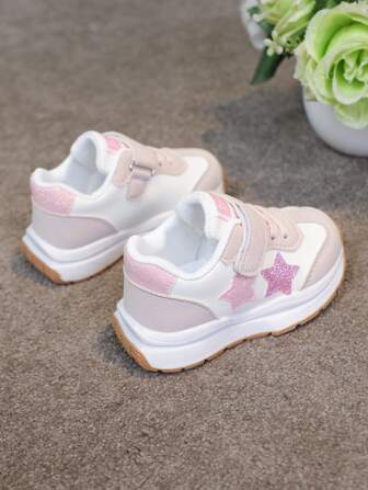 一双男女通用女童白鞋2024春秋新款软底防滑皮面儿童运动鞋春季中小码男童宝宝鞋