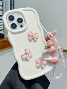 1个奢华渐变波浪形甜美手机壳，配3个水晶蝴蝶吊坠和1条手链，兼容 17/17 Air/17 Pro/17 Pro Max、12/13 Pro Max、Redmi Note 11 4G、Galaxy A55、Infinix Note 30、Moto E30，质地柔软，珍珠装饰，简约设计，适合日常使用和户外携带，为您的手机提供完美保护，国际版，非国内版。 - 白色 - 查看 5