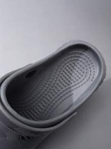 Nieuwe herenpantoffels (2025), modieuze, veelzijdige muiltjes met kaartprint en retrolook, slippers voor buiten, werk, reizen, jungle-avonturen, zachte, dikke EVA-zool met Engelse print, ademend en geperforeerd, maat 40-47, schoenen met antislipzool, slijtvast, holle ruimte, indoor gym, kantoor, chef-koksschoenen, schoenen voor buitensporten, strand, resort, feest, herensandalen voor buiten, wandelen in de Gobi-woestijn